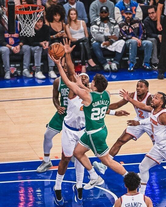 Hugo González inicia su trayectoria en la NBA con elogios de los Celtics Hugo Gonzalez debut