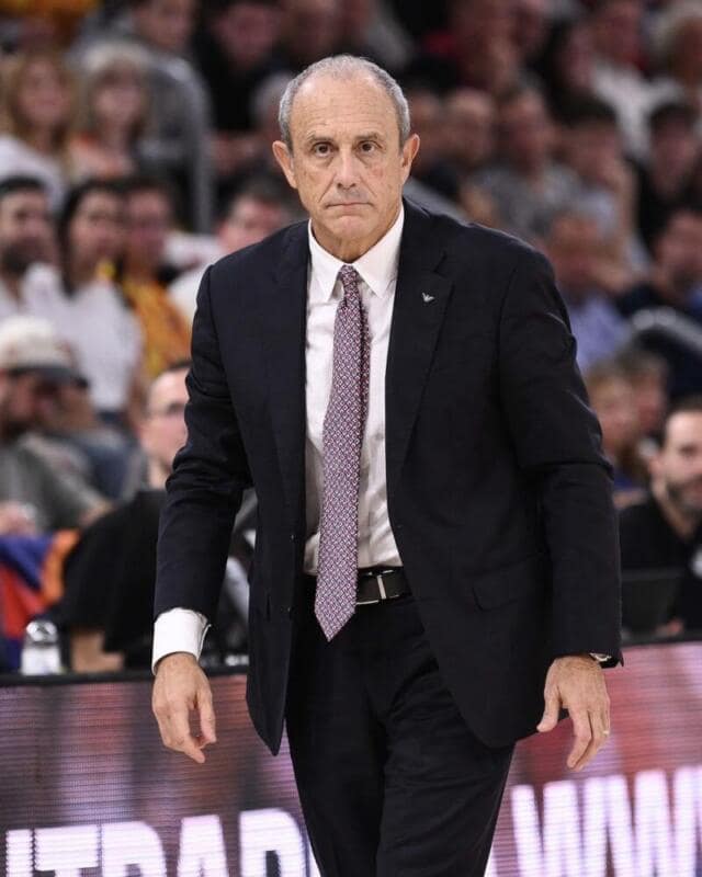 Ettore Messina renuncia como entrenador del Armani Milan y su sucesor 20251125 071609 scaled