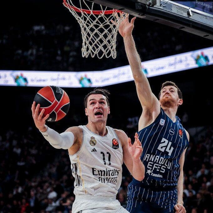 El Madrid se impone en Estambul entre el 75 y el 81 Hezonja